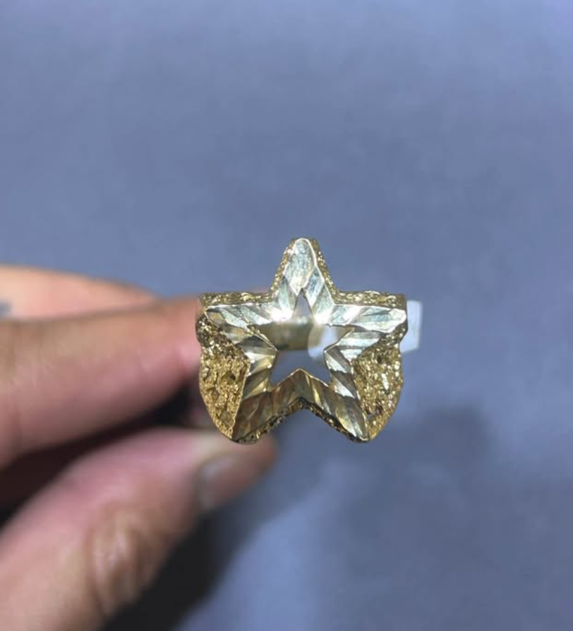 10KT GOLD STAR ⭐️ NUGGET RING