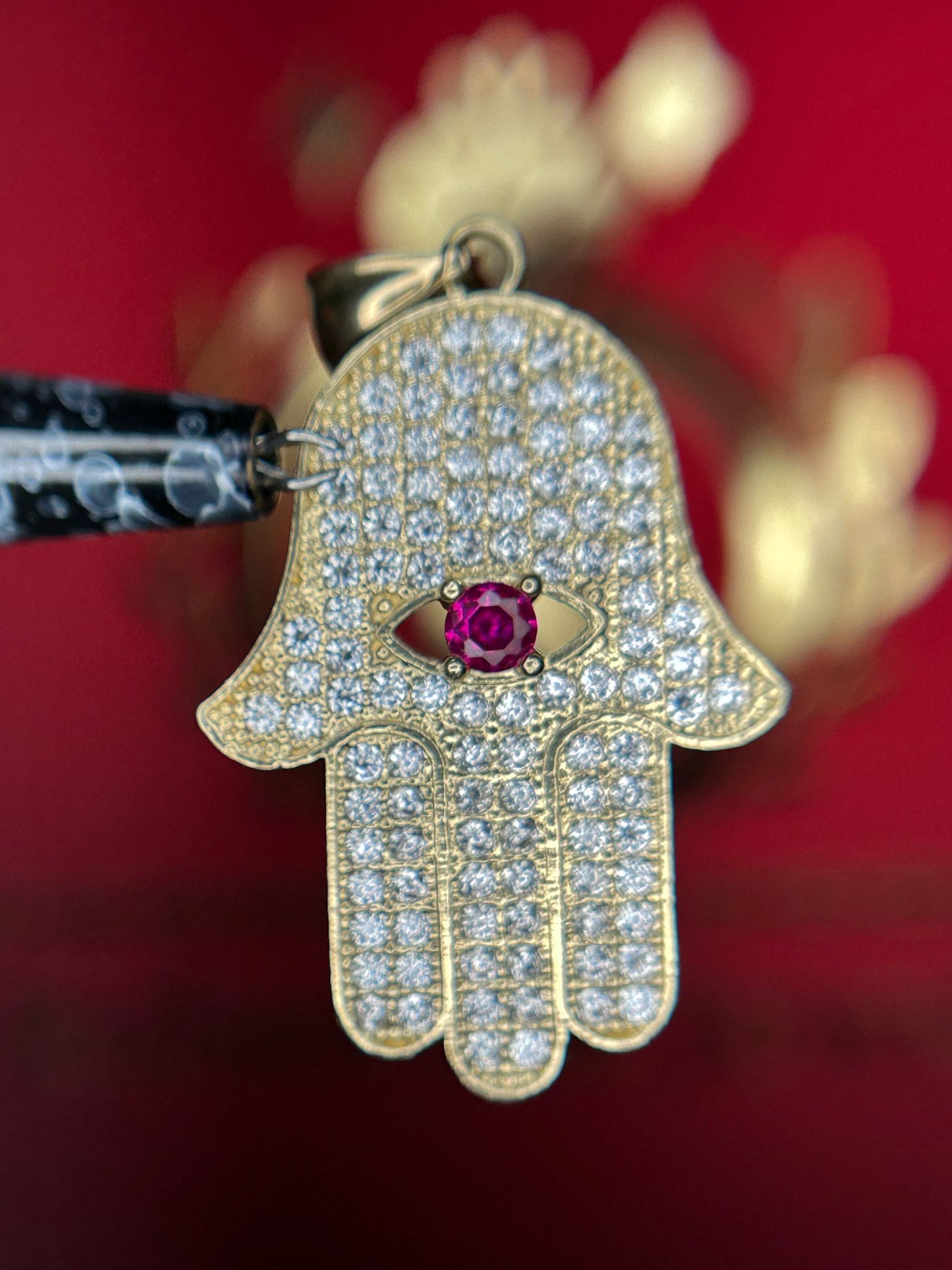 14Kt Gold Hamsa Pendent