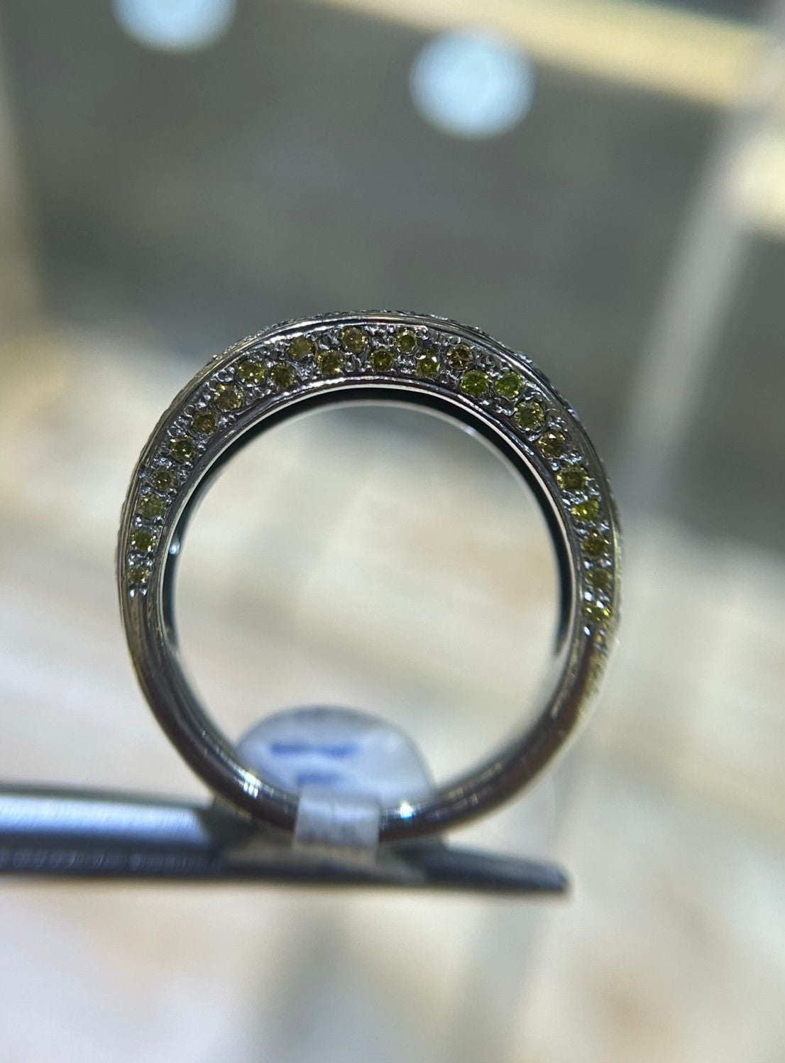 14KT WHITE GOLD DIAMOND RING