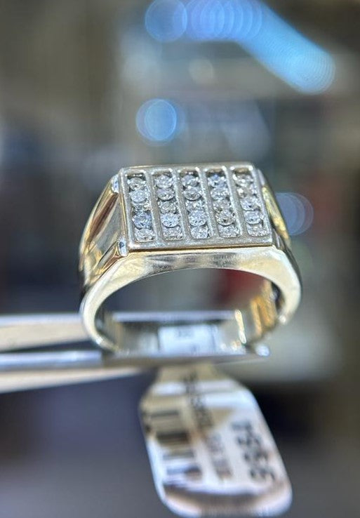 10KT YELLOW GOLD DIAMOND RING