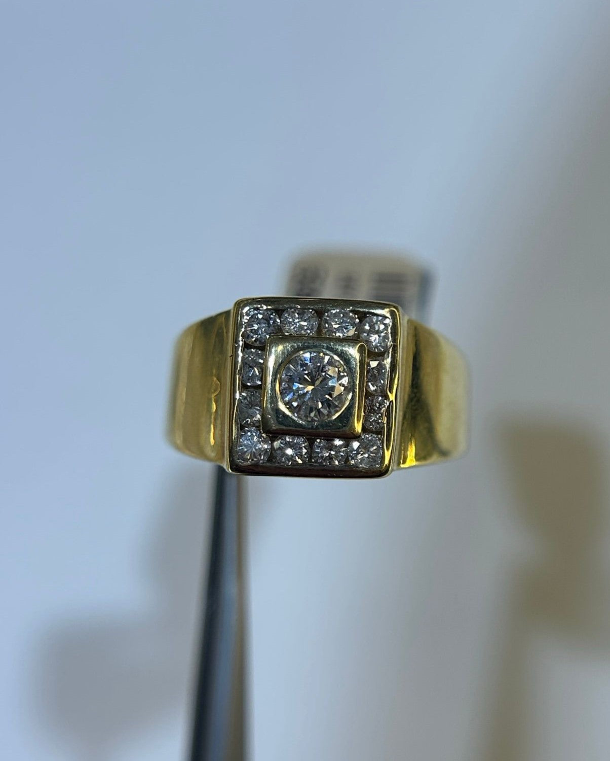 14KT YELLOW GOLD DIAMOND RING
