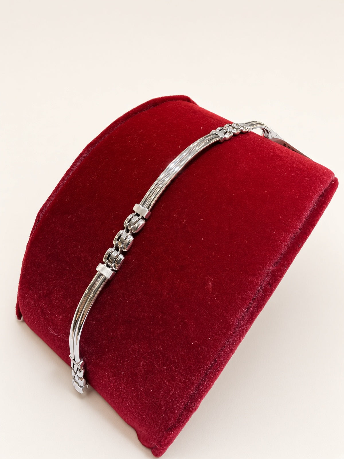 14KT White Gold Fancy Bracelet 4.2mm 8" – R169