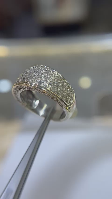 14KT WHITE GOLD DIAMOND RING
