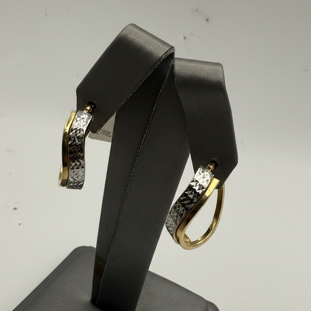 14KT Two-Tone Gold Hoop Earrings – 2.2g | R1691