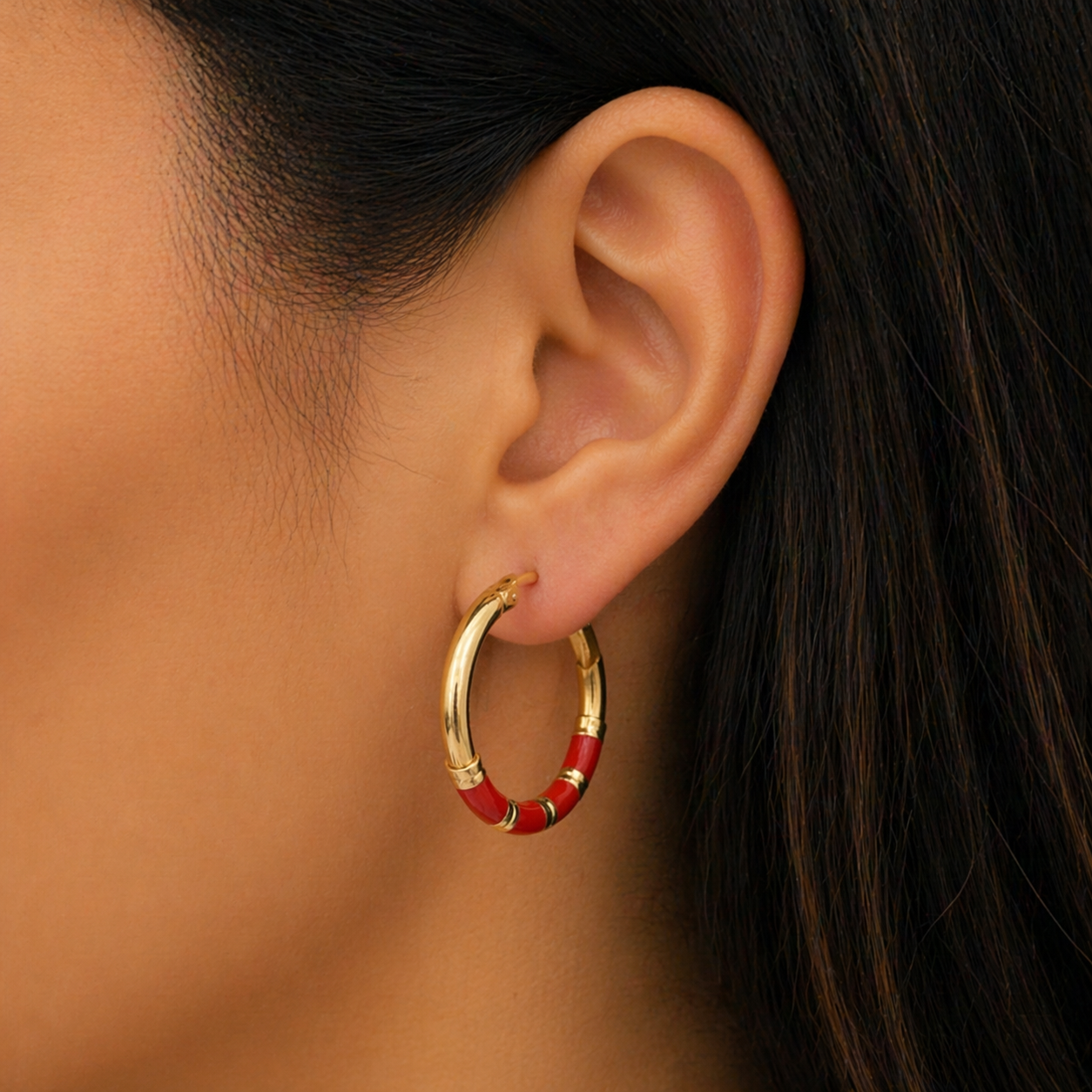 14KT Yellow Gold Red Accent Hoop Earrings – 3.7g | R1688