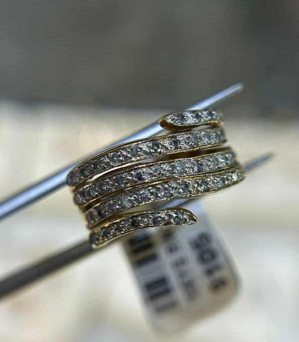 10KT YELLOW GOLD DIAMOND RING