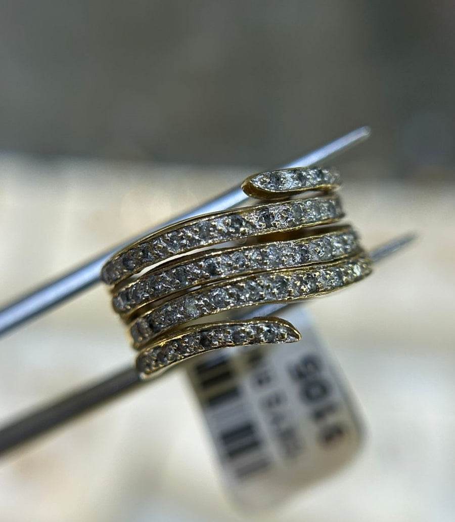 10KT YELLOW GOLD DIAMOND RING