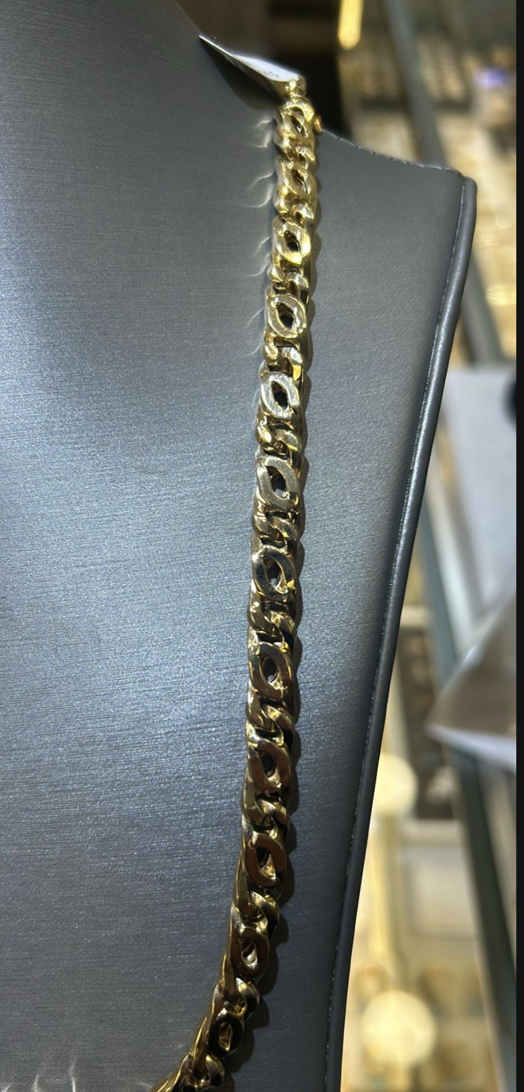 14KT YELLOW GOLD FIGARO CHAIN