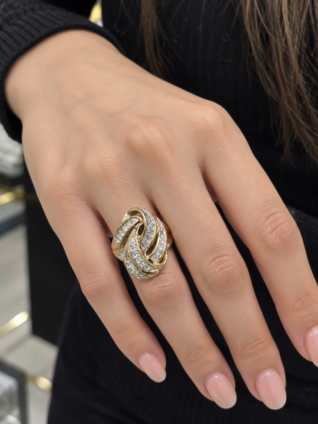 10K Yellow Gold Natural Diamond Swirl Ring – Size 7 | R1361