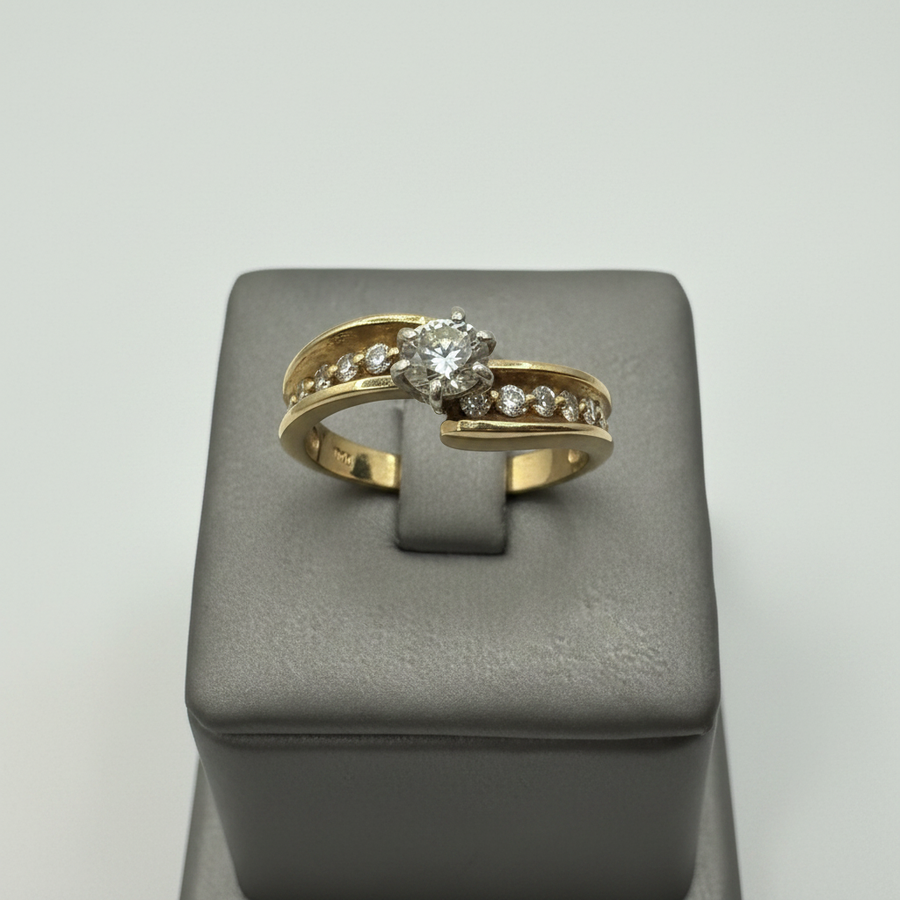 14K Yellow Gold Diamond Ring Size 9 – R1425