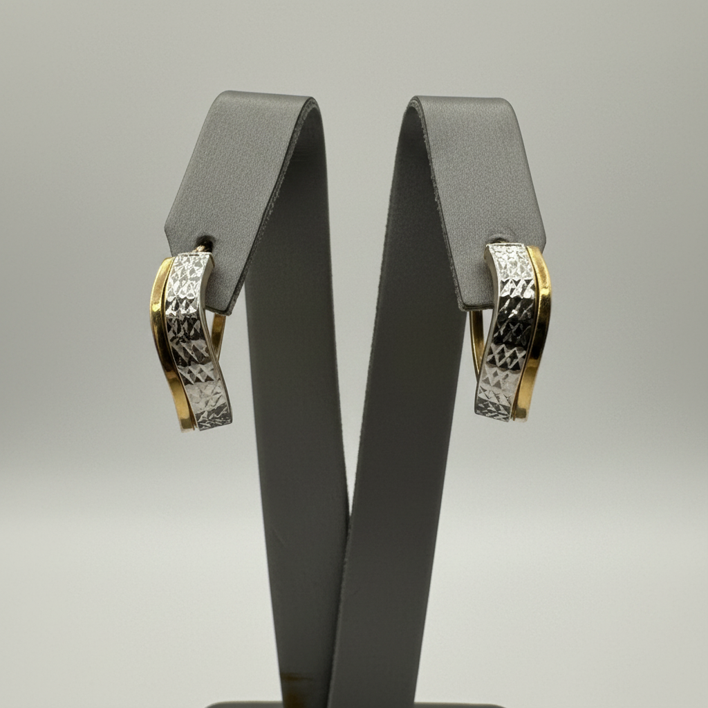 14KT Two-Tone Gold Hoop Earrings – 2.2g | R1691