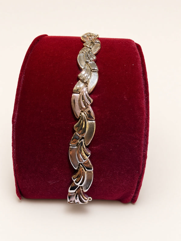 14KT Three-Tone Gold Fancy Bracelet 11mm 8" – R163