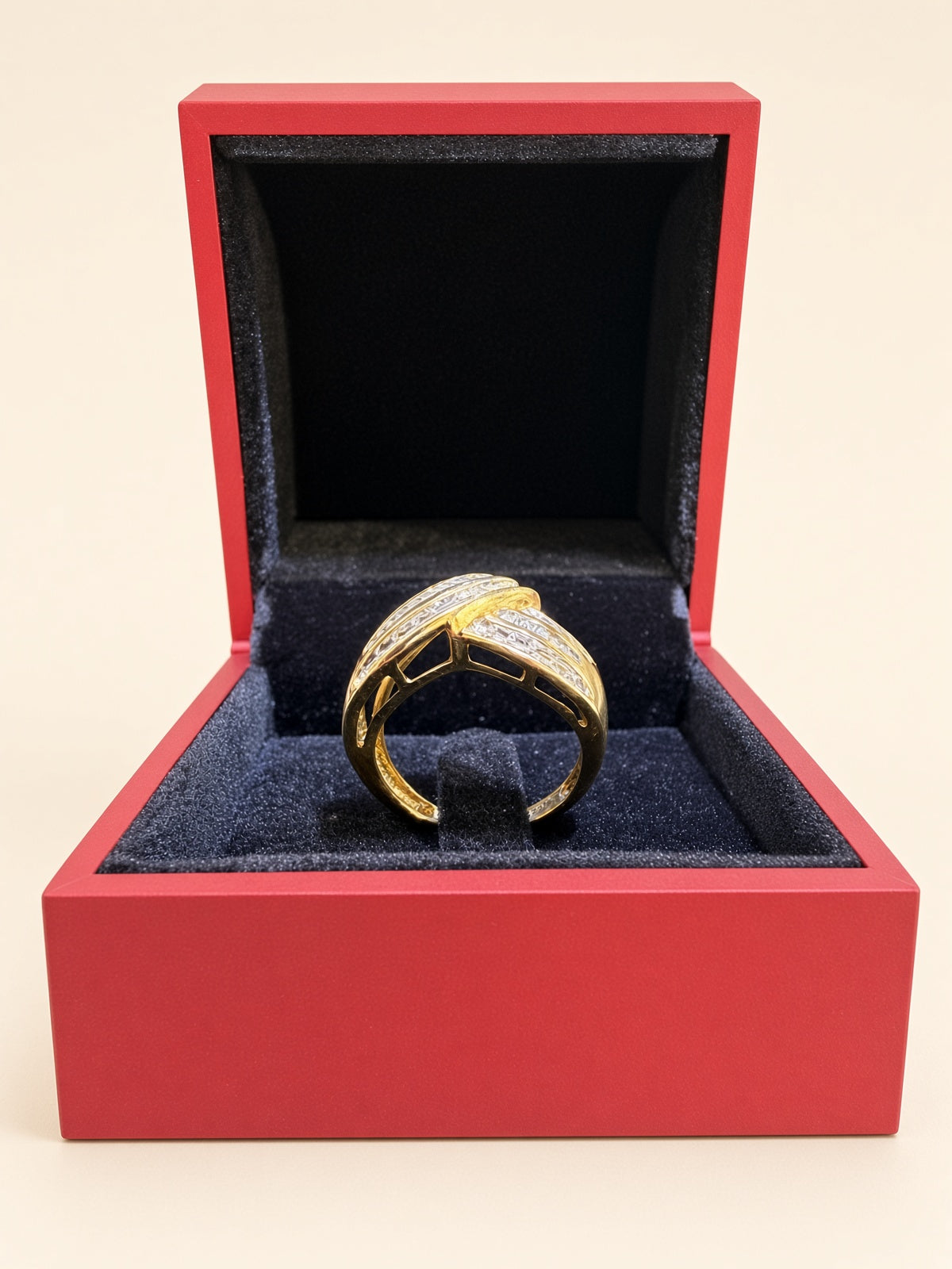 10K Yellow Gold Round & Baguette Diamond Ring | R1069