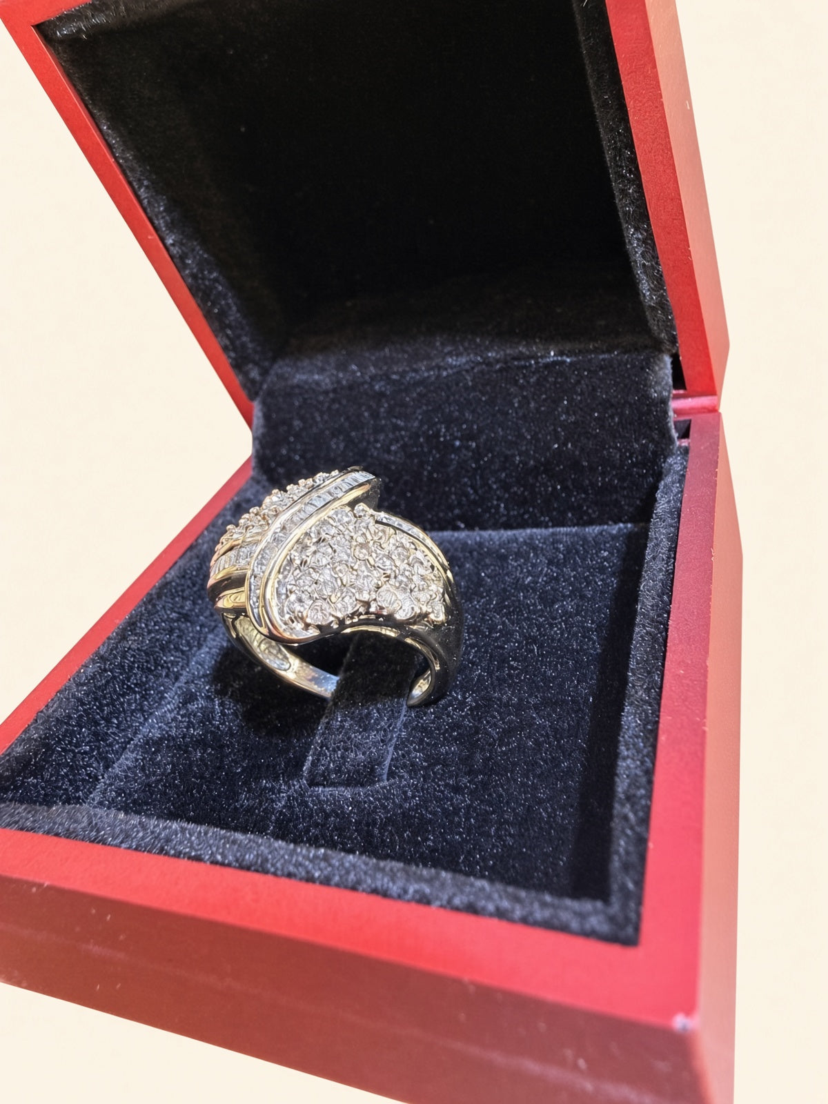 10K White Gold Natural Diamond Statement Ring | R1087