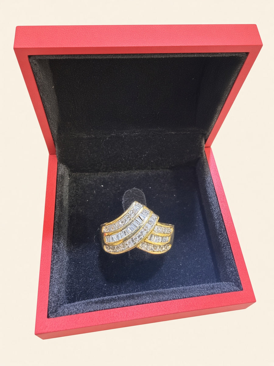 10K Yellow Gold Round & Baguette Diamond Ring | R1069